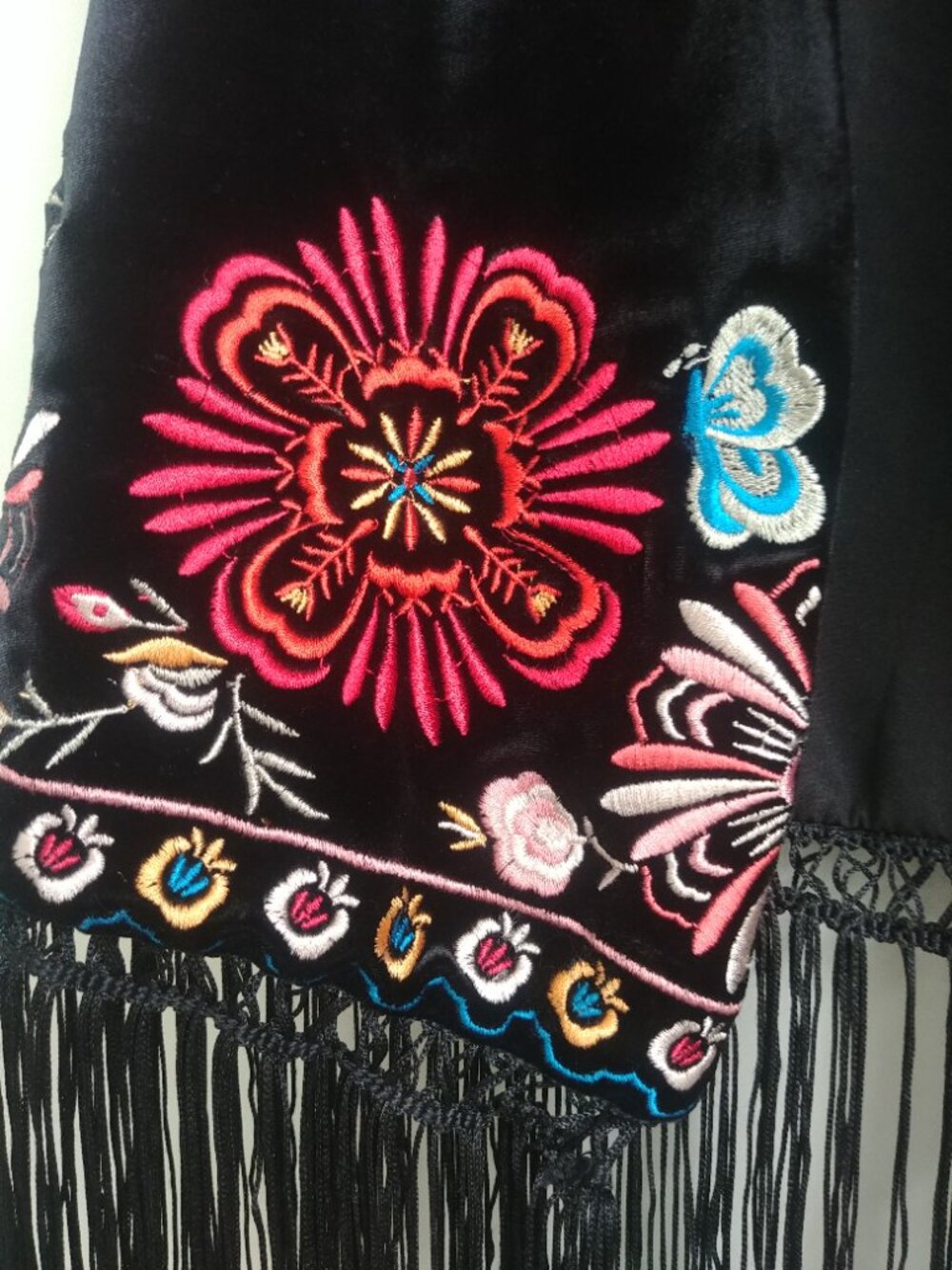 Forever 21 Small black velvet embroidered vest with long tassel fringe - Picture 9 of 15